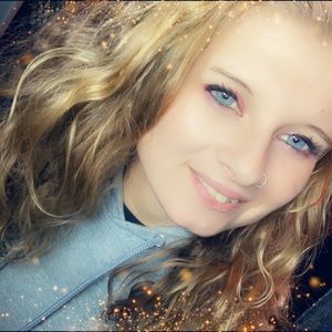 Meet your Posher, Dixie